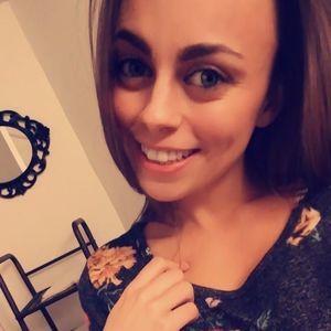 Meet your Posher, Kayli